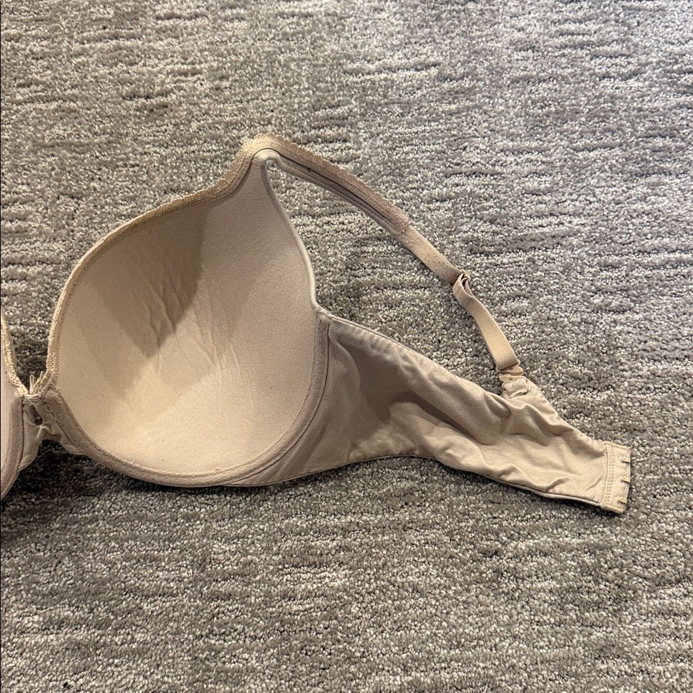 Victoria's Secret Body by Victoria Perfect Shape Beige Bra Size 38DD - Picture 7 of 7